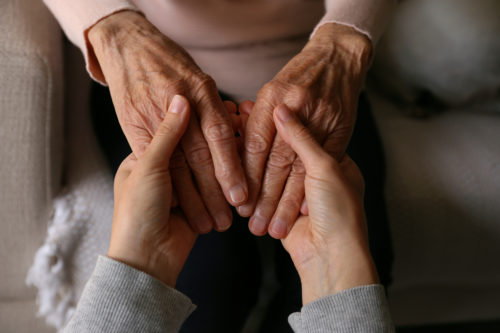 Image de l'article Apéritif Citoyen : comment accompagner les proches aidants ?